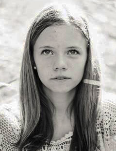 Lauranne via Creationphoto